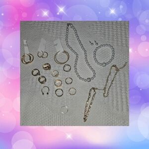 NWOT Women's Jewelry Lot